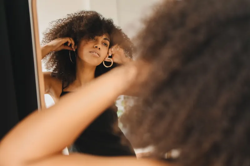 When the Mirror Lies: How to Tell If Your Style Is Building You Up or Holding You Back